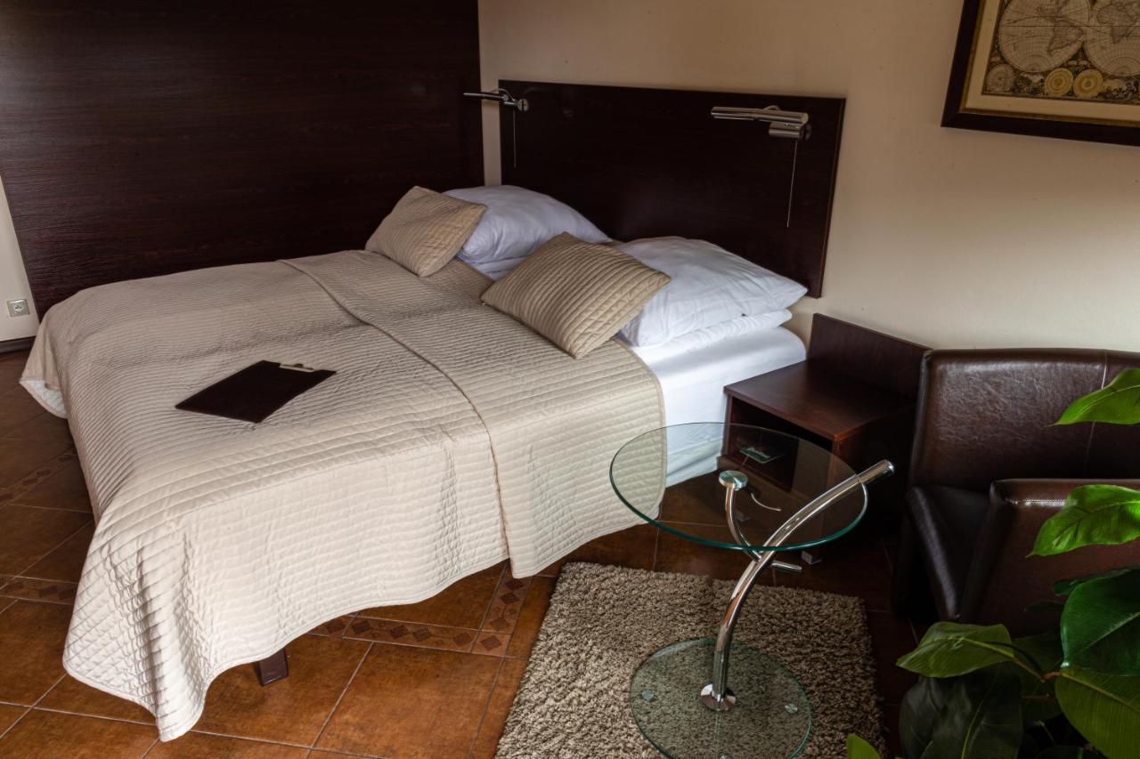 Motel Wok 2*